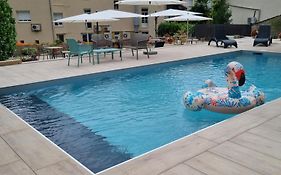 Logis Hotel Restaurant Les Carillons
